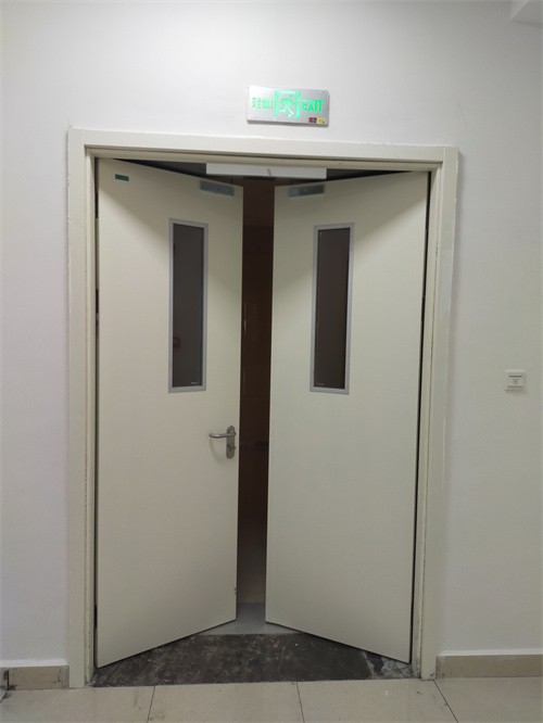 赤峰手动铅门
